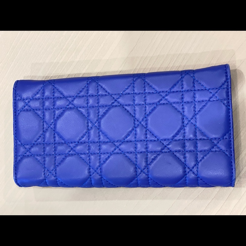 wallet - Picture 2 of 6